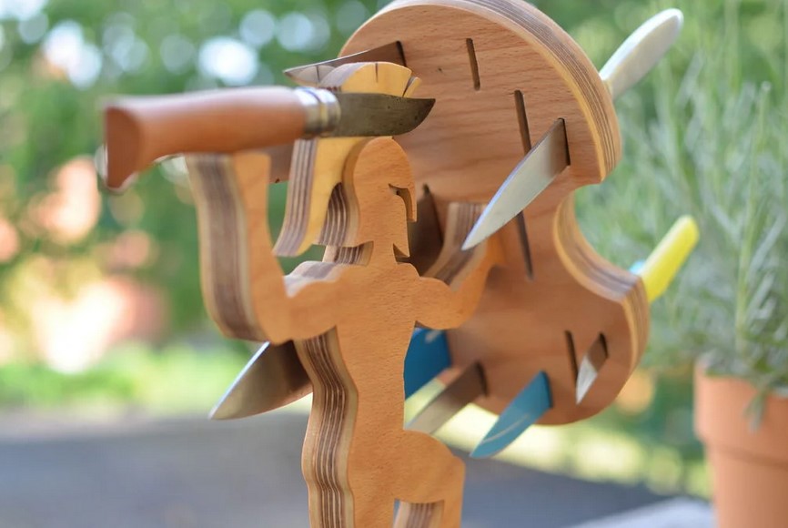 Как сделать универсальную деревянную подставку под ножи своими руками