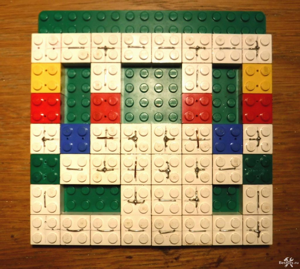 Электронный конструктор из конструктора LEGO